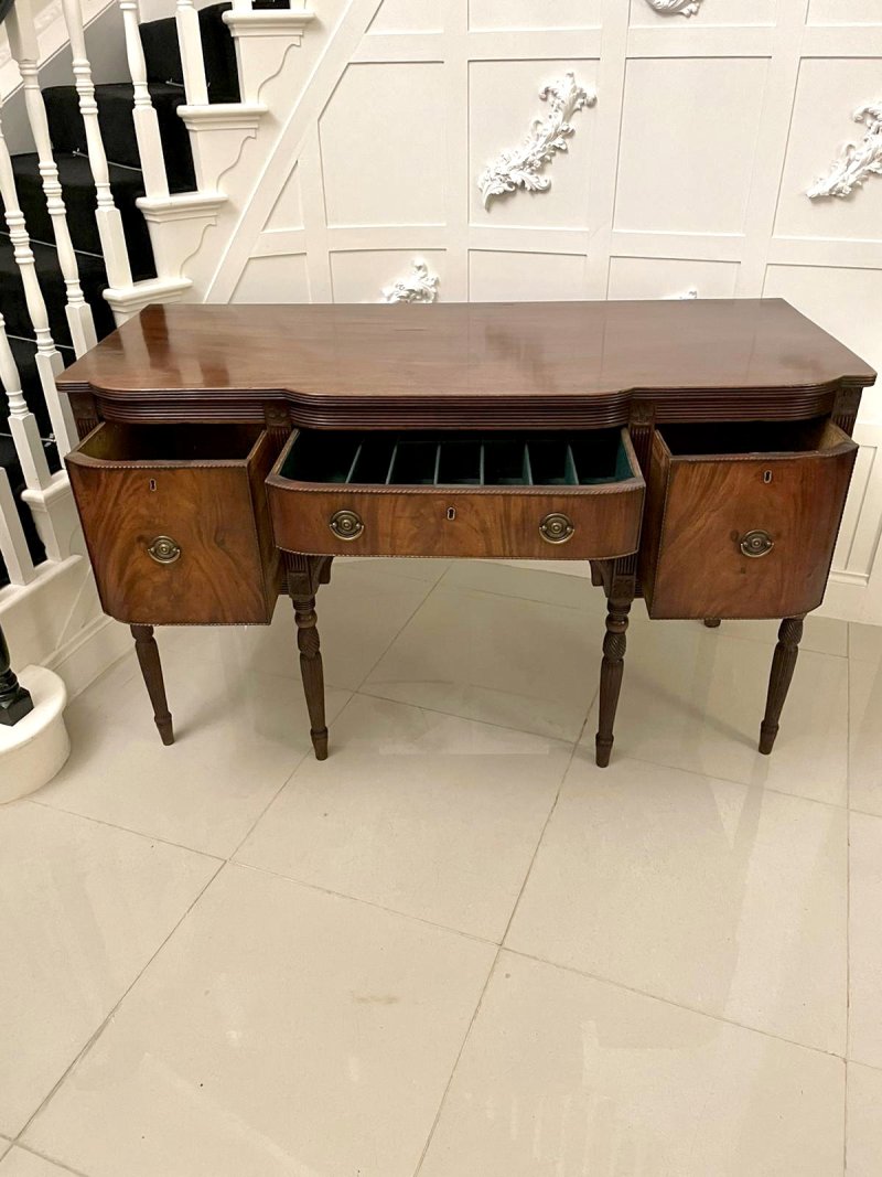 Antique George III Quality Figured Mahogany Breakfront Sideboard - Image 2